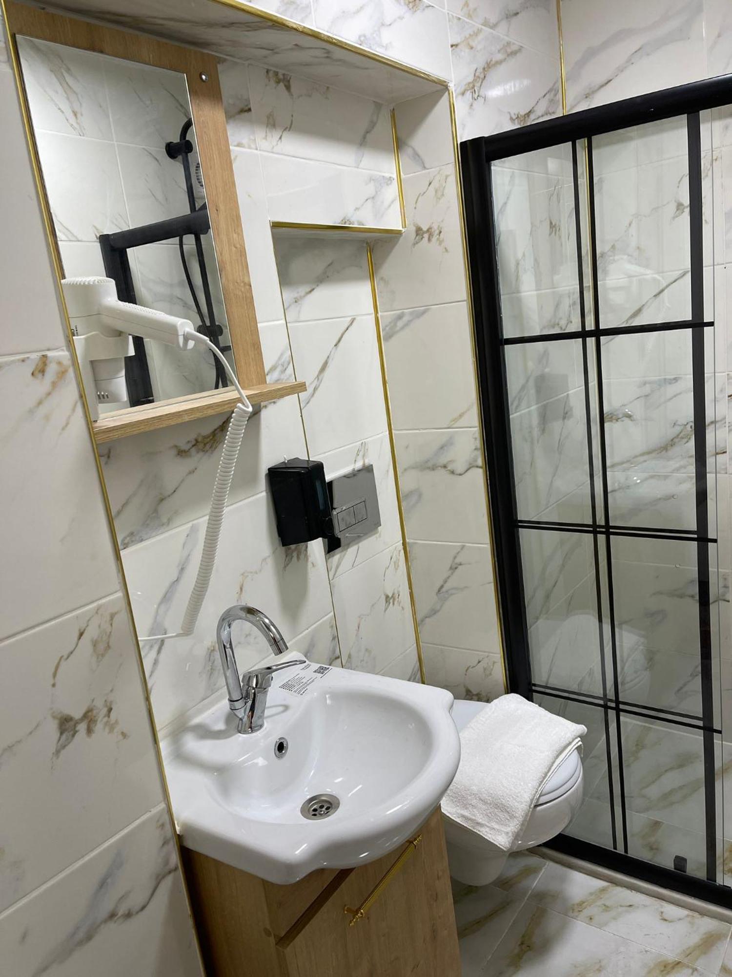 Taksim Rain Hause Lejlighedshotel Istanbul Eksteriør billede